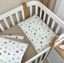 Set lenjerie de schimb pentru patut bebe 3 piese Stelute bej (4)
